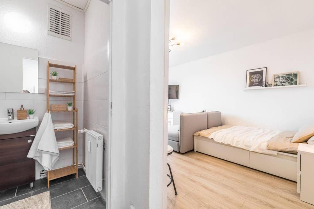 Sauber Und Modern, Netflix, Wifi, Leipzig Flair, Kueche Apartment Exterior foto